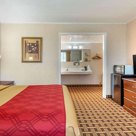 Rodeway Inn Mystic Zewnętrze zdjęcie