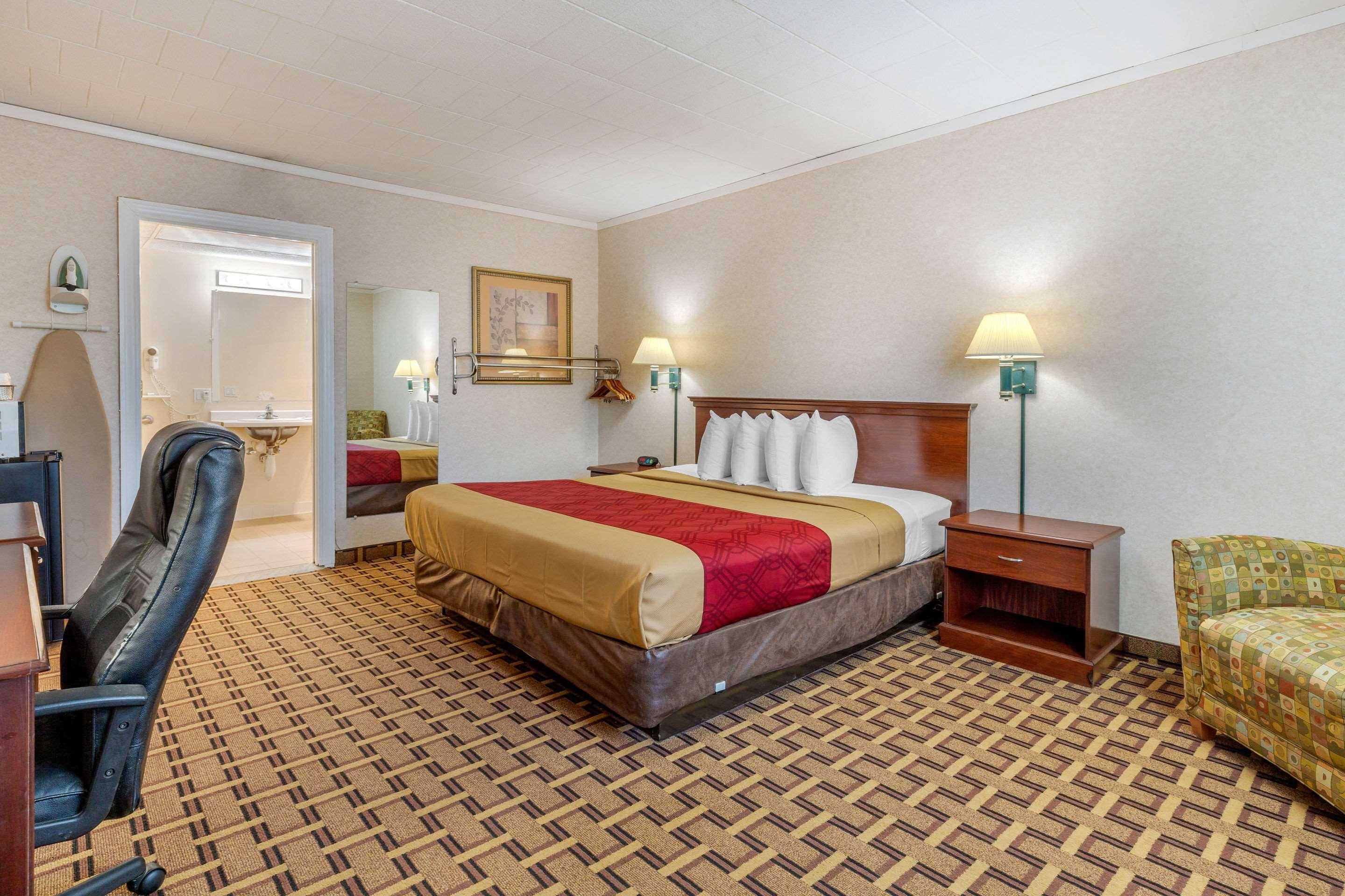 Rodeway Inn Mystic Zewnętrze zdjęcie