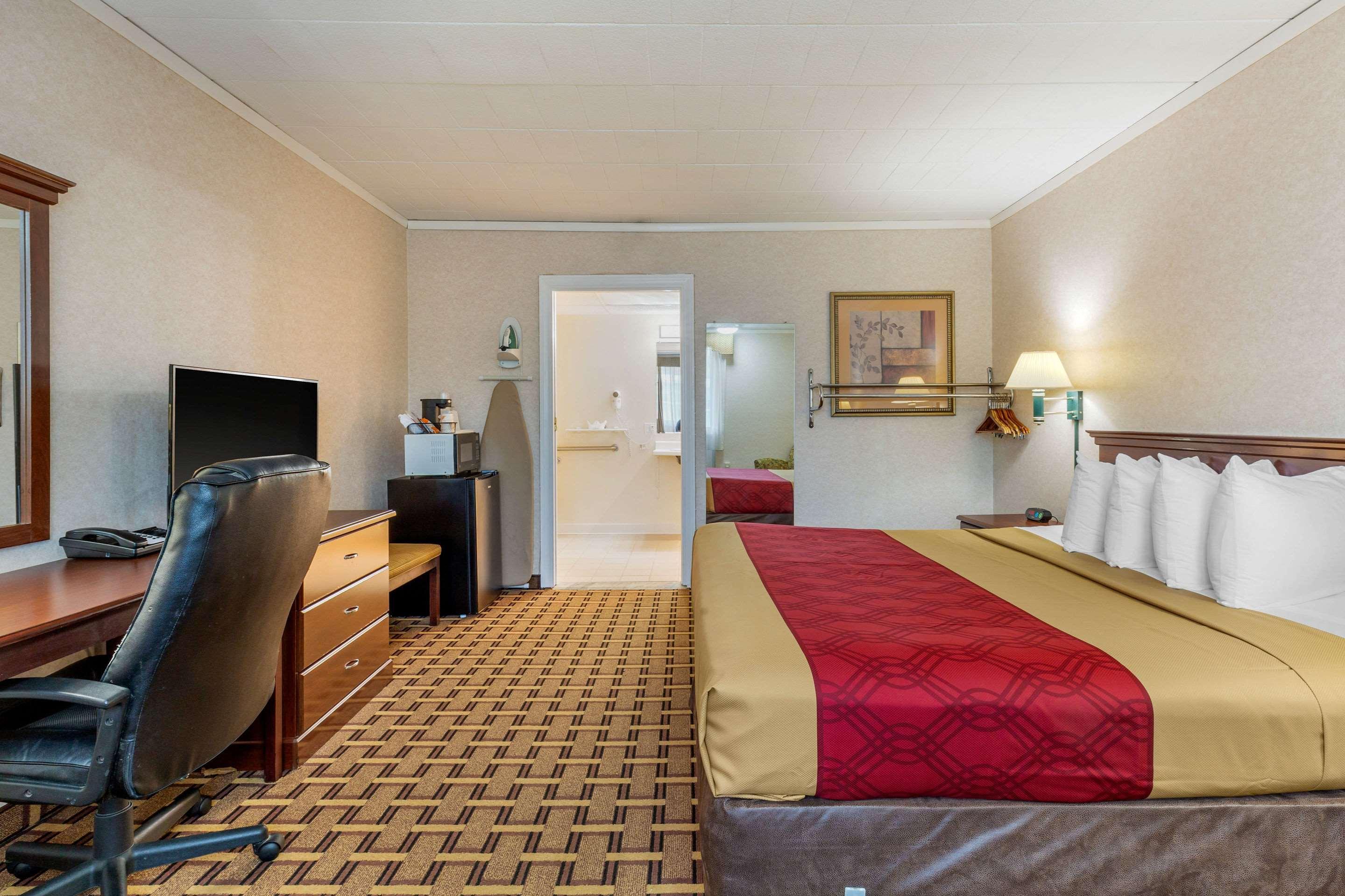 Rodeway Inn Mystic Zewnętrze zdjęcie