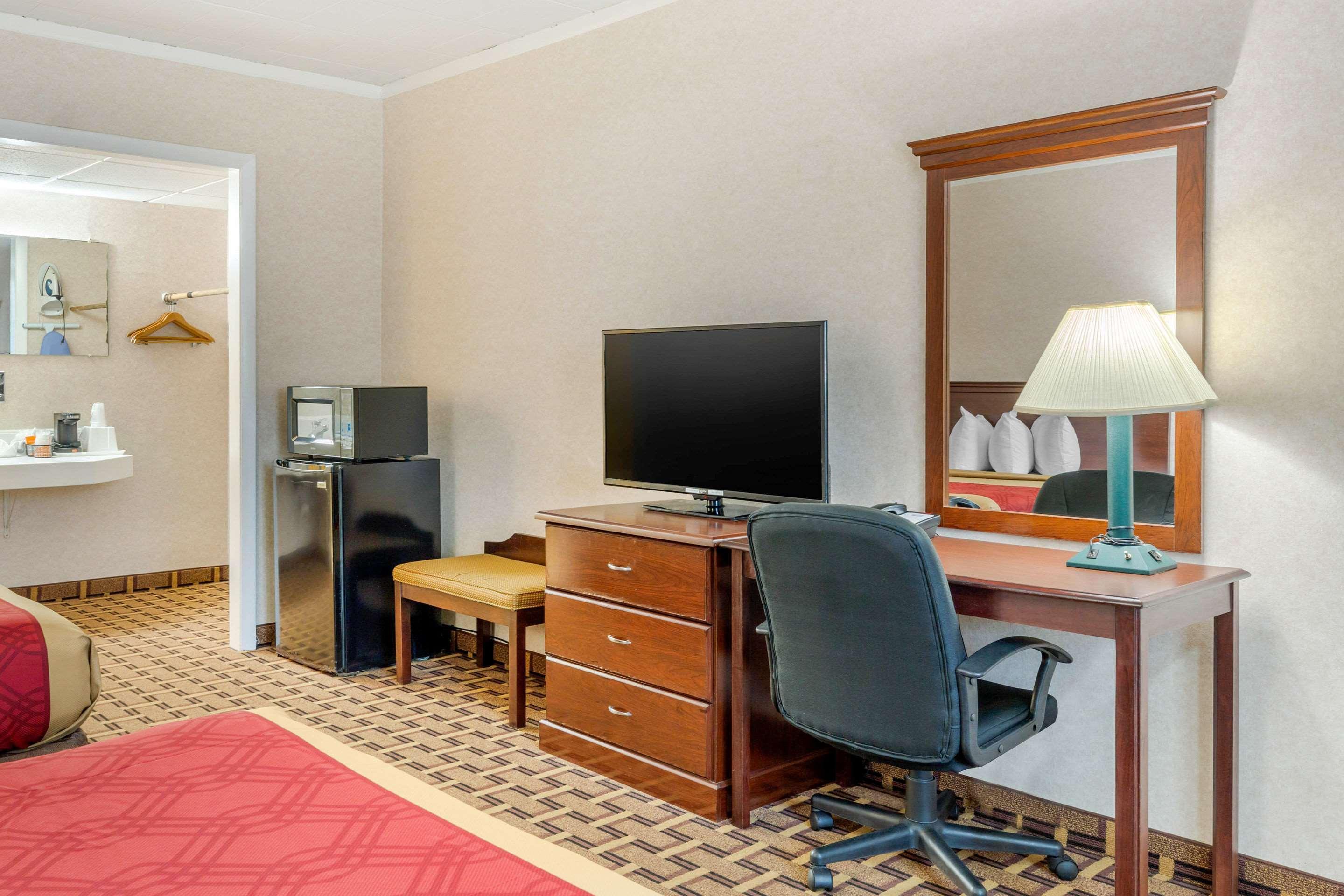 Rodeway Inn Mystic Zewnętrze zdjęcie