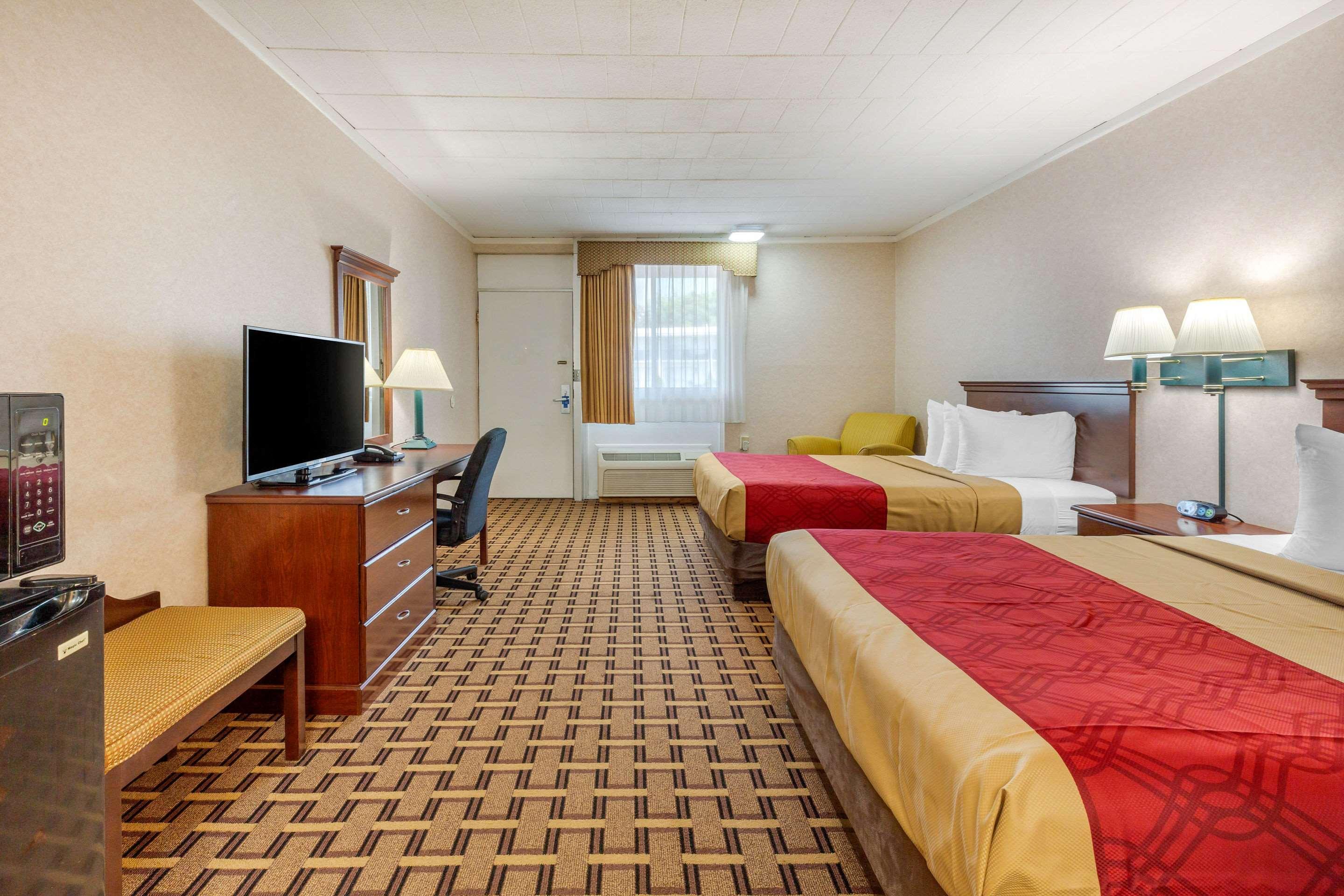 Rodeway Inn Mystic Zewnętrze zdjęcie